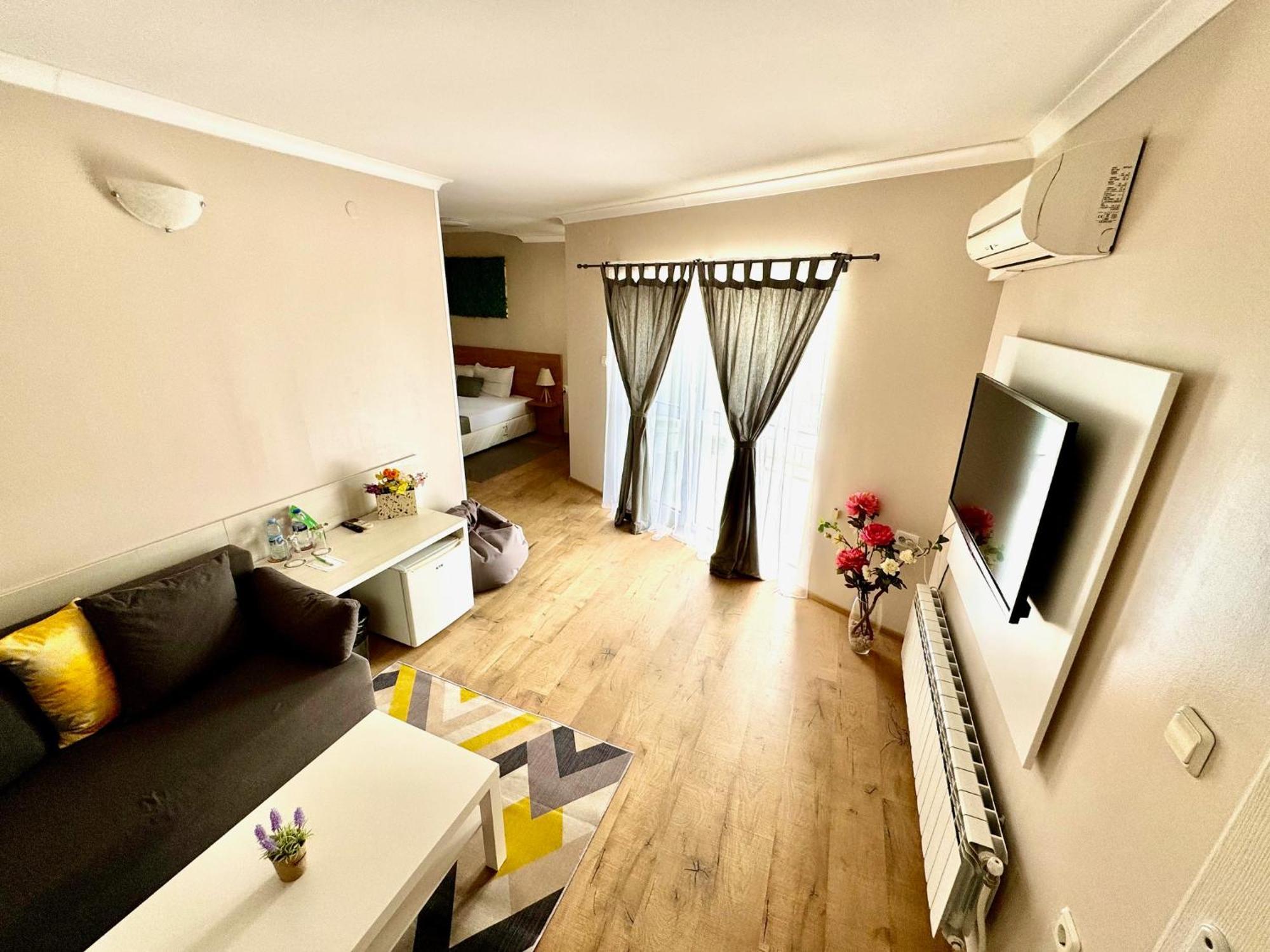 Hotel Amfora 3*