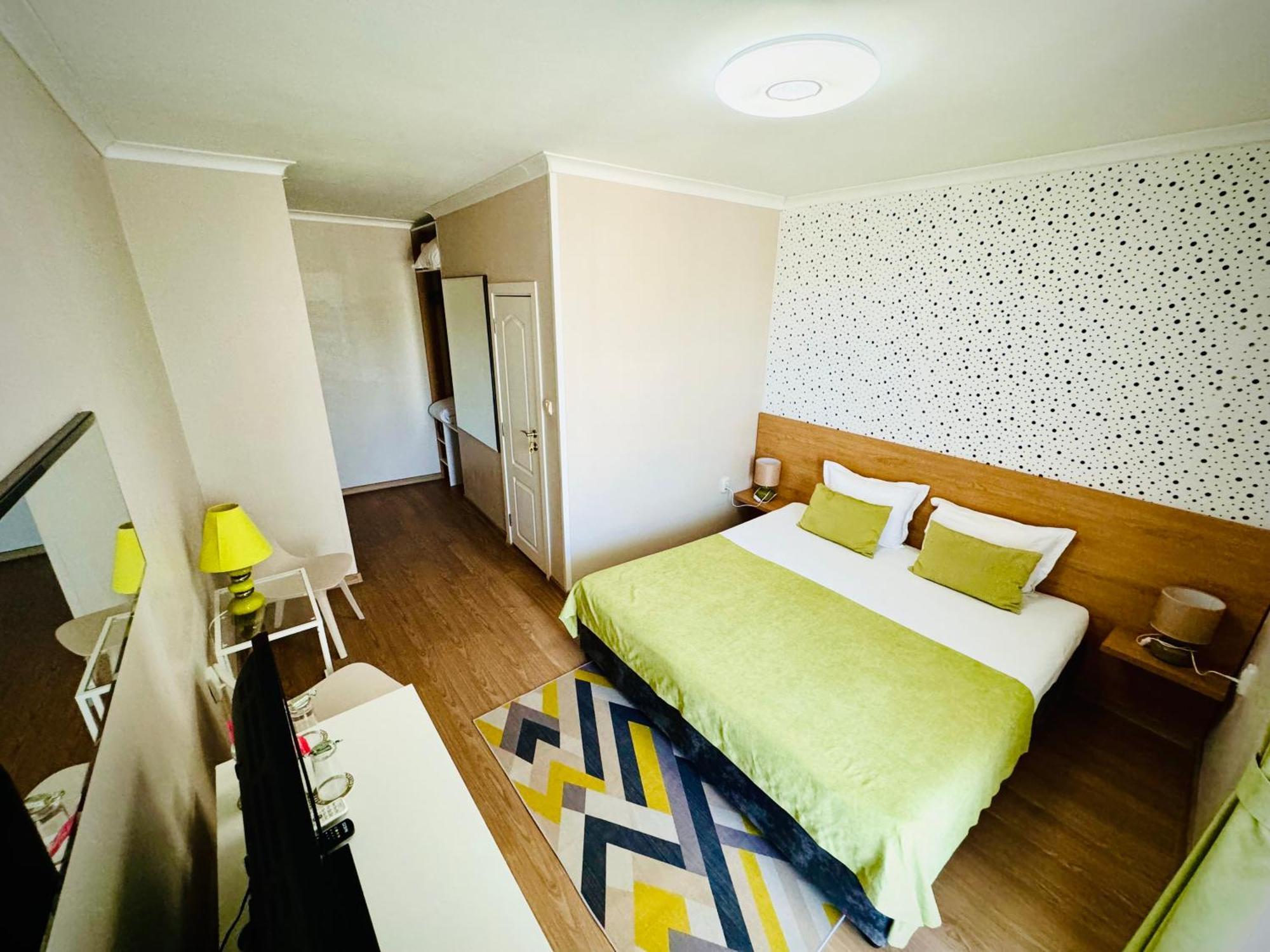 Amfora 3* Sf. Constantin și Elena